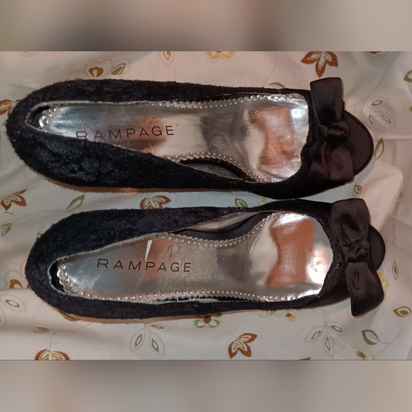 Rampage Heels - Picture 3 of 6